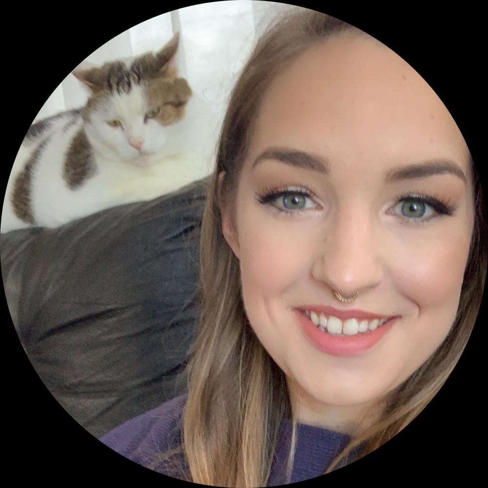 Meet your Posher, Olivia